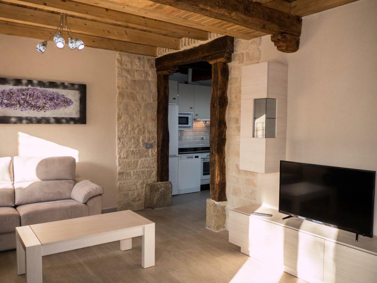 Apartamentos La Fabrica Villaluenga de la Vega ภายนอก รูปภาพ