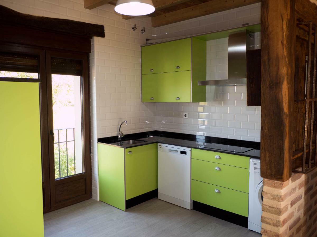 Apartamentos La Fabrica Villaluenga de la Vega ภายนอก รูปภาพ